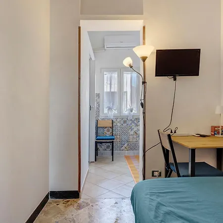 Pensión The Bright House 3*